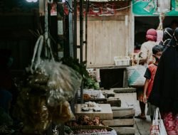 Pemantauan Distributor, Pemkab Sambas Pastikan Ketersediaan Bahan Pokok Aman