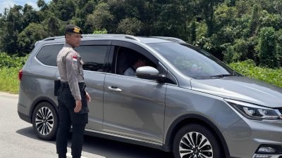 Razia Gabungan di Entikong, Polisi Sisir Kendaraan Antisipasi Kejahatan Lintas Negara