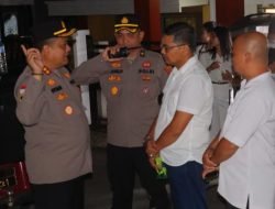 Kapolres Sintang Pantau Pengamanan Ibadah Paskah di Gereja-gereja Kota Sintang