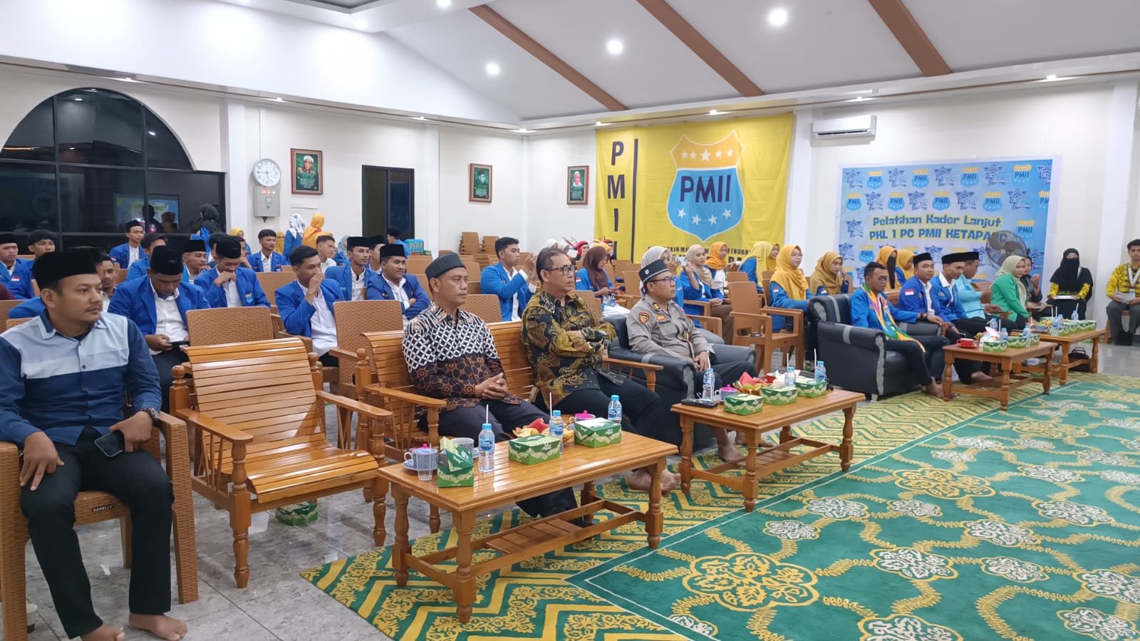 Kasubbag Binkar Bag SDM Polres Ketapang menghadiri kegiatan pembukaan Pelatihan Kader (PMII) Cabang Ketapang Tahun 2025. (HO/Faktakalbar.id)