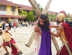 KEREN! Penjiwaan Karakter Tablo OMK MRSA Mendapatakan Banyak Pujian Dari Umat