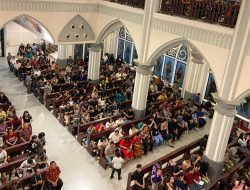 Gereja Katedral Sintang Adakan Misa Requiem Untuk Paus Fransiskus