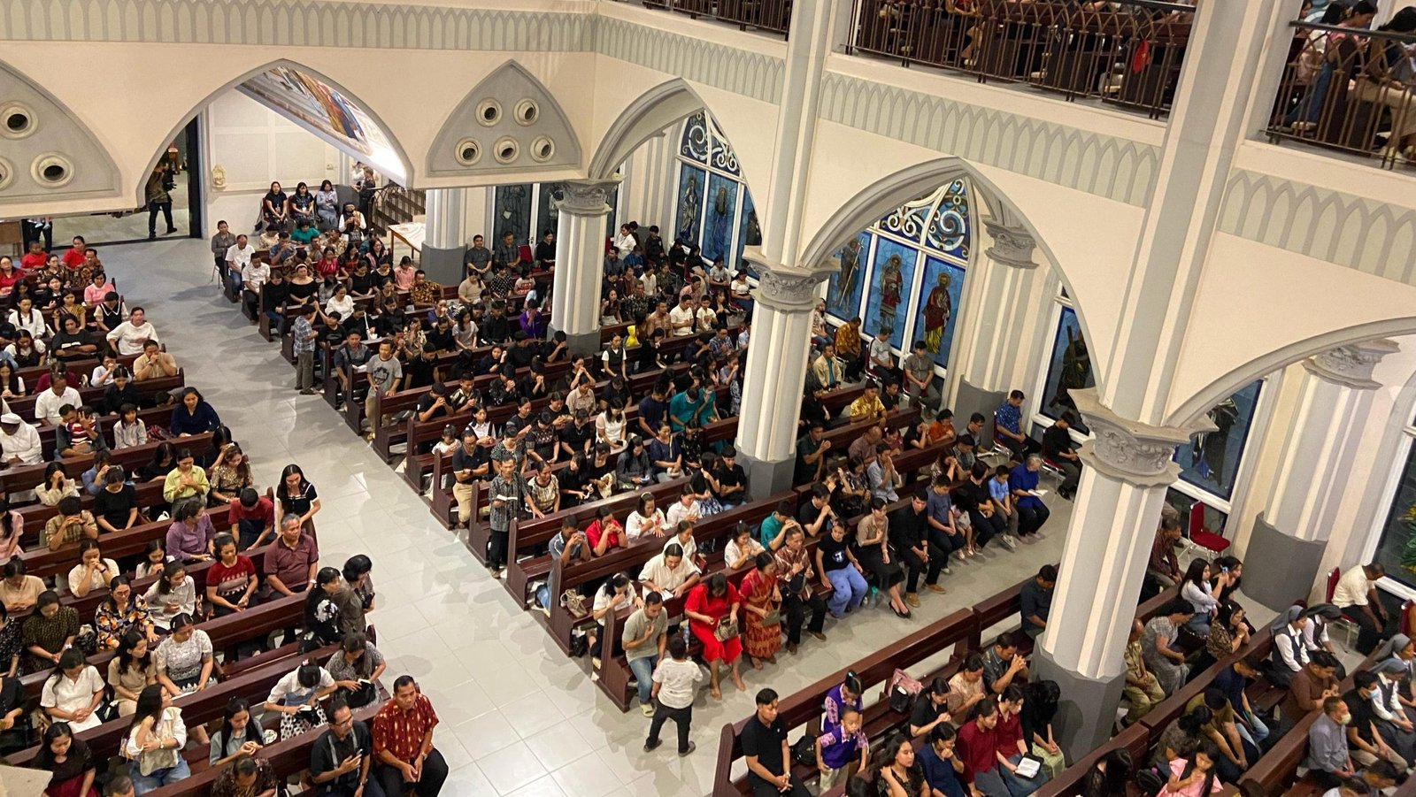Perayaan Misa Requiem di Gereja Katedral Kristus Raja Sintang, (22/4/2025). Foto: JN/Faktakalbar.id