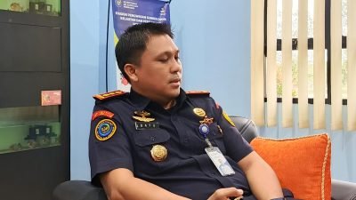 PSDKP Pontianak Temukan 359 Arwana Super Red di Penangkaran Ilegal Desa Limbung