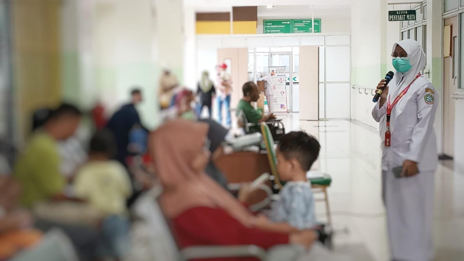 Edukator RSUD SSMA saat memberikan penyuluhan terkait KIPI. Foto: HO/Faktakalbar.id