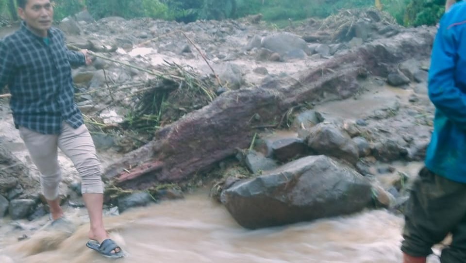 Tanah longsor yang melanda Desa Taman Firdaus, Kecamatan Pintu Rime Gayo, Kabupaten Bener Meriah, Provinsi Aceh (27/4). Sumber Foto: BPBD Kabupaten Bener Meriah