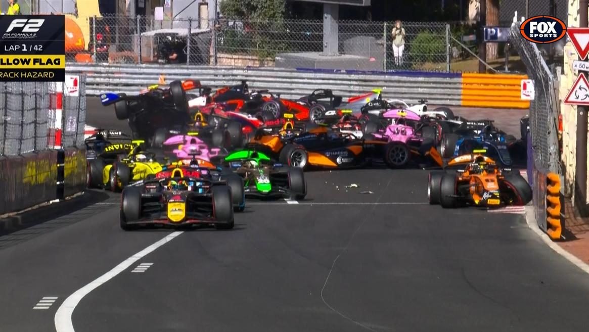 Kecelakaan massal melibatkan 12 mobil di ajang Formula 2 Monaco 2025, Minggu (25/5). (Dok Formula 2)