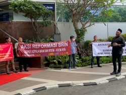 Demo Pegawai BRIN di Jakarta Tuntut Pencopotan Kepala BRIN