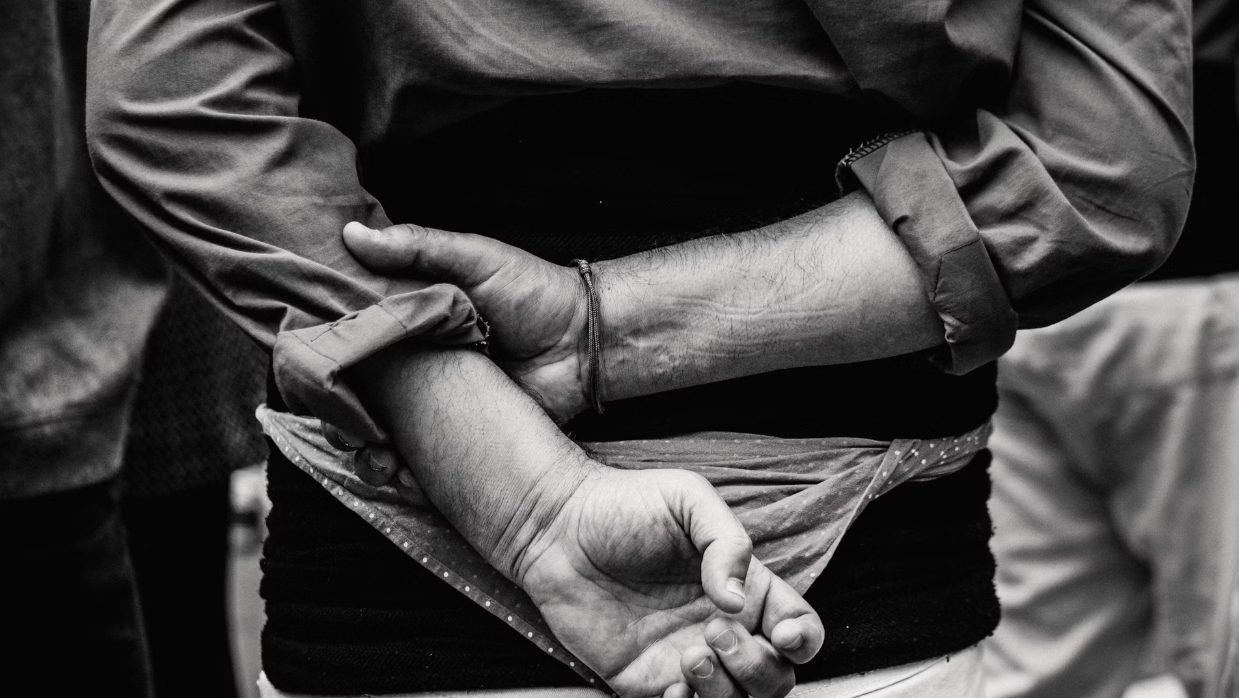 Ilustrasi – Sebanyak 16 mahasiswa resmi ditetapkan sebagai tersangka atas kericuhan aksi 27 tahun reformasi di Balai Kota Jakarta. (Unsplash)