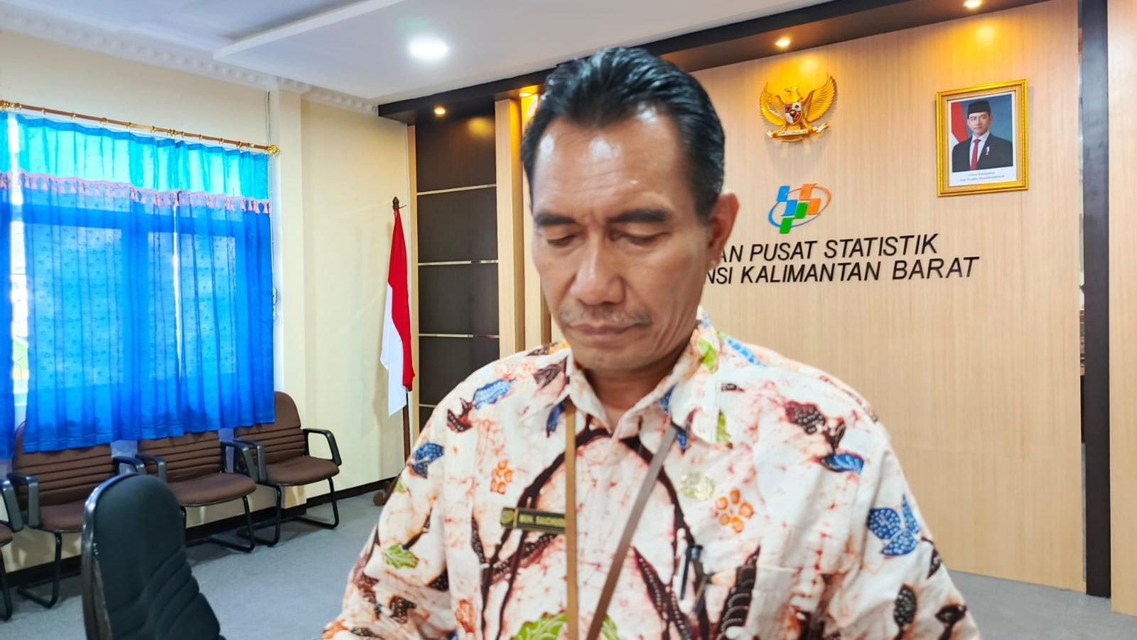 Foto: Kepala BPS Provinsi Kalimantan Barat, Muh Saichudin ungkap ada penurunan kedatangan wisatawan ke Kalbar pada bulan Maret 2025. Dok. Mario/Faktakalbar.id