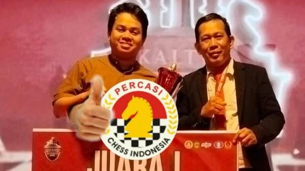 Alhamdulillah pecatur andalan Kalbar meraih juara 1 turnamen catur tingkat internasional Kaltim Fide Rated 2015. Foto: HO/Faktakalbar.id