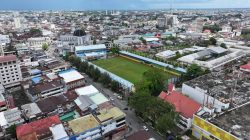 Kondisi lapangan sepak bola Keboen Sajoek usai direnovasi. Foto: HO/Faktakalbar.id