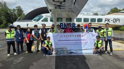 Tim Operasi Modifikasi Cuaca wilayah Riau di depan armada penerbangan usai penutupan OMC tahap I pada Rabu (7/5). Foto: HO/Faktakalbar.id