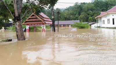Kondisi banjir yang terjadi di wilayah Kabupaten Bima, Nusa Tenggara Barat pada Jumat (9/5). Sumber Foto: BPBD Kabupaten Bima.