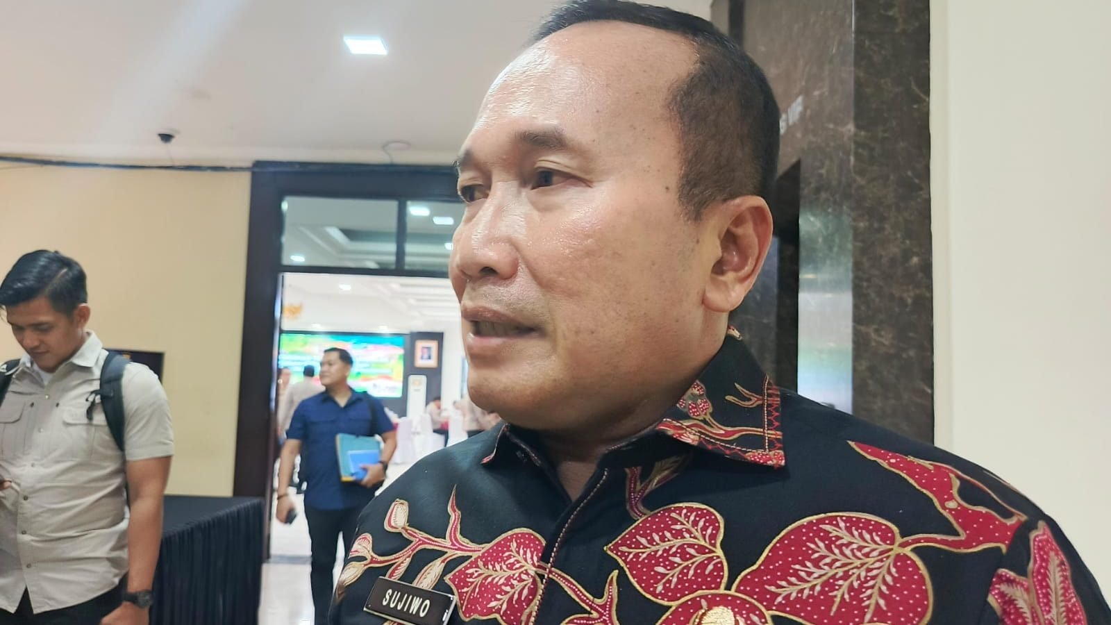 Foto: Bupati Kubu Raya, Sujiwo upayakan progres lahan 325 hektare dapat digunakan untuk dukung program ketahanan pangan. Dok. Mario/Faktakalbar.id