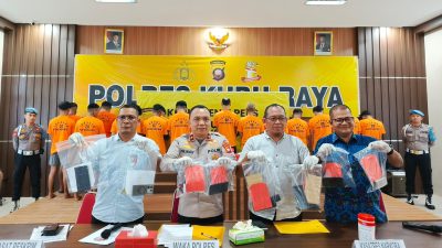 Foto: Konferensi pers pengungkapan kasus selama periode bulan April - Mei 2025 oleh Polres kubu Raya di Aula Mapolres Kubu Raya, Jumat (16/5/2025). Dok. Mario/Faktakalbar.id