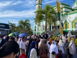 Suasana Haru Iringi Pelepasan 309 Calon Jemaah Haji Sambas oleh Bupati Satono di Masjid At-Taqwa Pemangkat