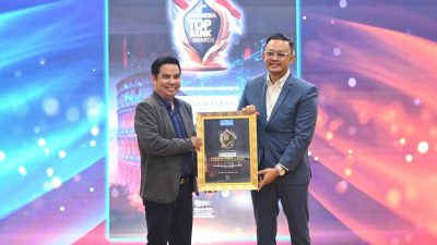 Bank Kalbar Raih Penghargaan Top Bank 2025 di Tengah Tantangan Ekonomi Global