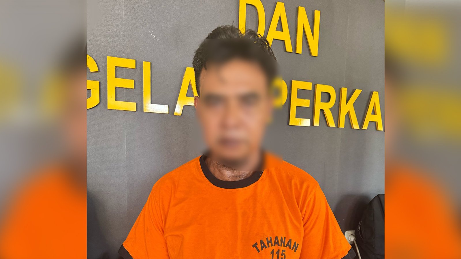 Pelaku berinisial T (57) saat diamankan oleh pihak Polres Ketapang usai diduga melakukan pelecehan seksual terhadap tenaga medis perempuan di salah satu rumah sakit di Ketapang, Foto: HO/Faktakalbar.id