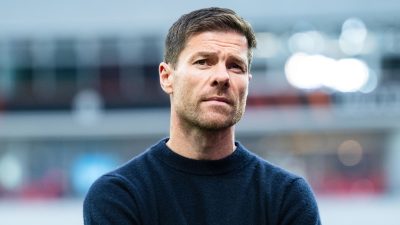 Real Madrid resmi menunjuk Xabi Alonso sebagai pelatih kepala baru mulai 1 Juni 2025. Mantan gelandang Los Blancos ini dikontrak hingga Juni 2028. Dok. Faktakalbar.id
