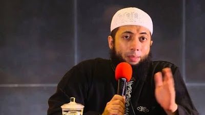 Pendakwah Khalid Basalamah menjalani pemeriksaan terkait dugaan korupsi kuota haji tahun 2025. (Dok. Ist)