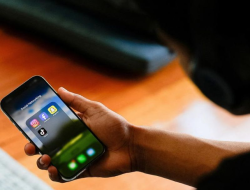 Bahaya Brain Rot, Wamendikdasmen Minta Orang Tua Batasi Penggunaan Gadget Anak