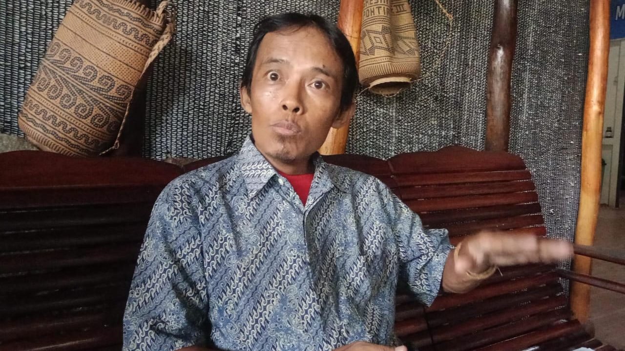 Mendiang Hendrikus Adam, aktivis lingkungan WALHI Kalbar. (Dok. Ist)