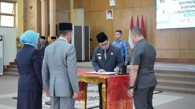 Bupati Satono Lantik Pejabat Baru, Tegaskan Komitmen Tingkatkan Pelayanan Publik di Sambas
