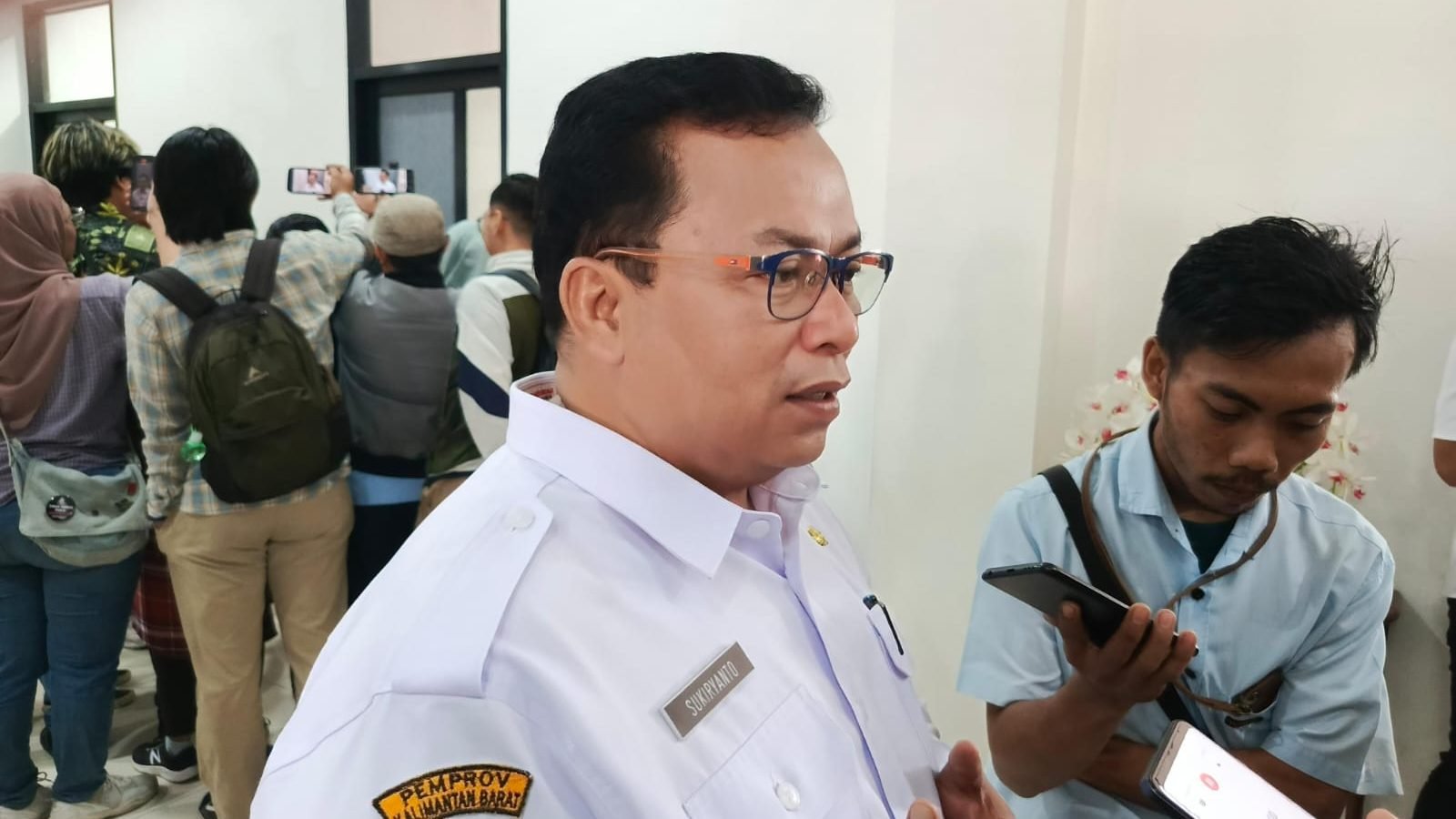 Foto: Wakil Bupati Kubu Raya, Sukiryanto menyampaikan bahwa pihaknya harus bersiap diri dalam menyambut wisatawan mancanegara setelah kembali aktifnya status internasional Bandara Supadio. Dok. Mario/Faktakalbar.id