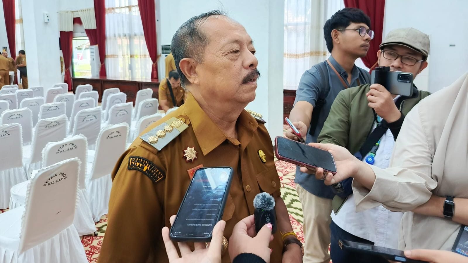 Foto: Bupati Sanggau, Yohanes Ontot pastikan pangan lokal Sanggau mampu penuhi kebutuhan program Makan Bergizi Gratis (MBG). Dok. Mario/Faktakalbar.id