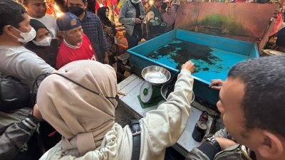 Diskumdag dan Polresta Pontianak Temukan Timbangan Curang Jelang Iduladha