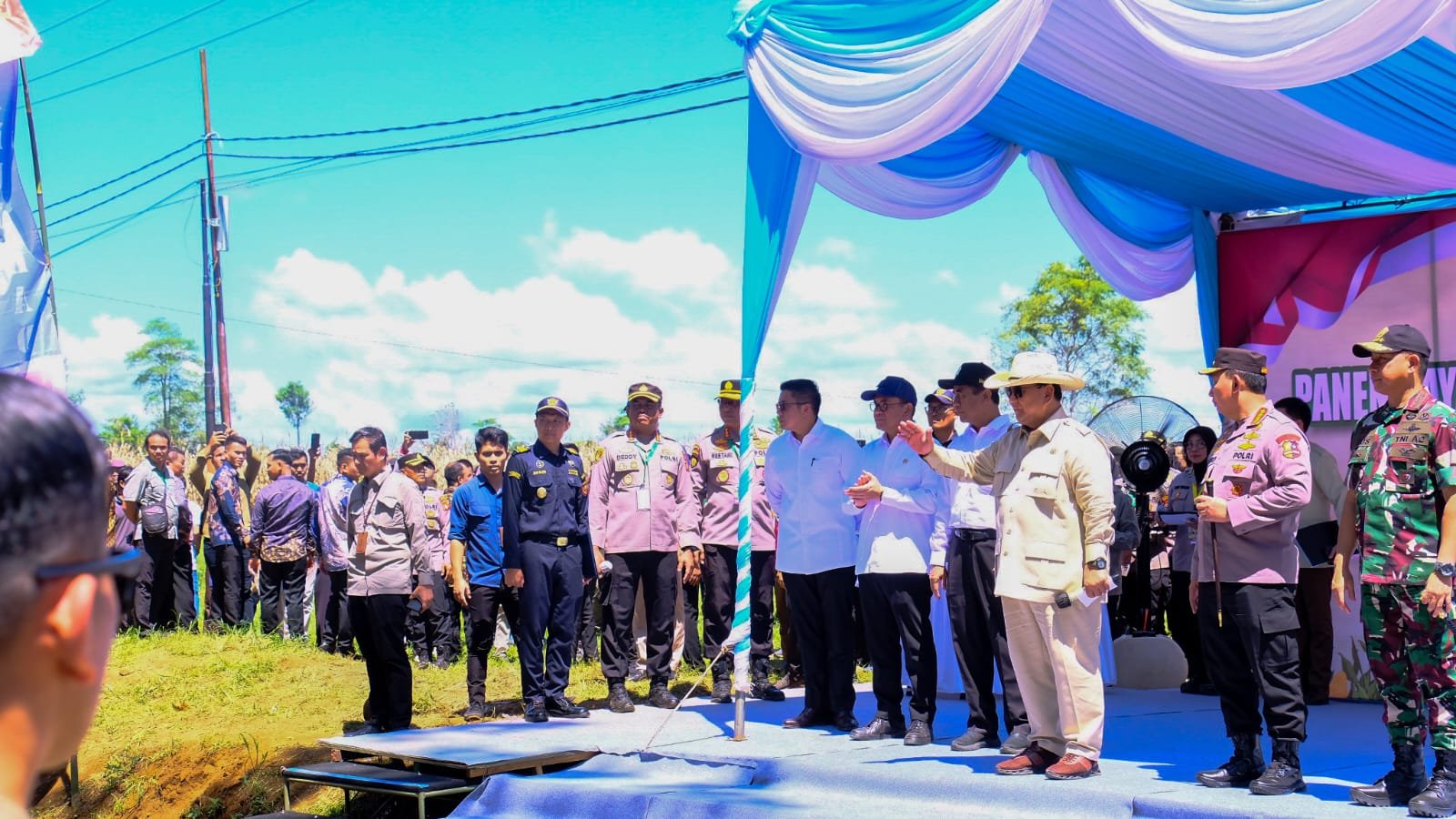 Prabowo menargetkan Indonesia setop impor jagung pada 2026. Apresiasi diberikan kepada Polri dan Kementan atas dukungan konkret di sektor pangan. Dok. Istimewa.
