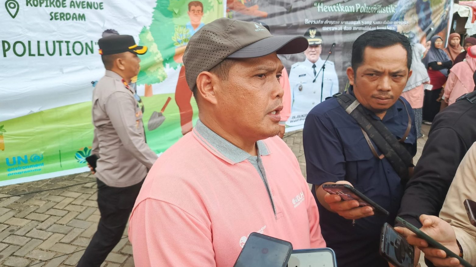 Foto: Kepala Dinas Lingkungan Hidup Kabupaten Kubu Raya, Dedy Hidayat sampaikan akan ada koordinasi dengan Forkopimda untuk rubah sistem olah sampah di Kubu Raya. Dok. Mario/Faktakalbar.id