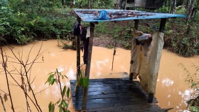 Kondisi air Sungai Subali yang keruh, diduga tercemar akibat aktivitas tambang PT HPMU. (Dok. Ist)