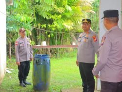 Kapolres Sambas Cek Kesiapan Pospol Temajuk, Tegaskan Pentingnya Disiplin dan SOP