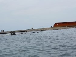 Tongkang Bauksit Terdampar di Perairan Senayang: Laut Rusak, Nelayan Terdampak, Perusahaan Bungkam