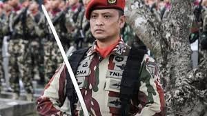Brigjen TNI Yudha Airlangga saat menjabat sebagai Wadanjen Kopassus. Kini, ia dipercaya memimpin Koopssus TNI yang langsung berada di bawah Panglima TNI. (Dok. Ist)