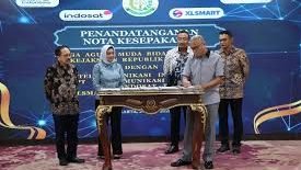 Penandatanganan nota kesepakatan antara Kejaksaan Agung dan operator telekomunikasi di Jakarta, Selasa (24/6/2025), untuk mendukung penguatan intelijen dan penegakan hukum. (Dok. Ist)