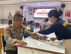 Polres Sintang Donor Darah Peringati HUT Bhayangkara ke-79