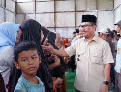 Bupati Sambas Dampingi Yuliansyah Reses Serap Aspirasi Warga Desa Gapura