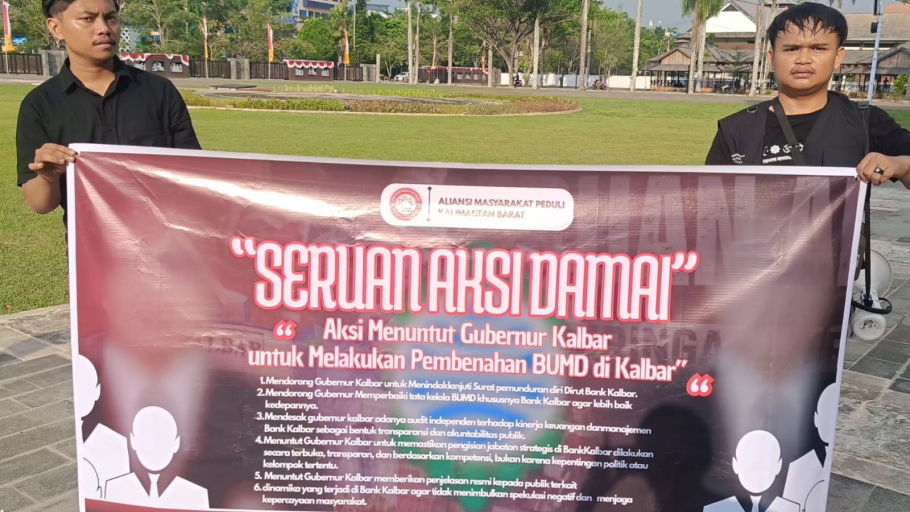 aksi damai tentang sejumlah tuntutan kepada Gubernur Kalimantan Barat (Kalbar) terkait pembenahan Badan Usaha Milik Daerah (BUMD), khususnya Bank Kalbar. (Dok. Ist)
