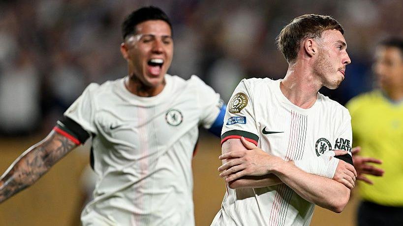 Cole Palmer melakukan selebrasi usai mengakhiri puasa gol selama delapan pertandingan. (Dok. Ist)