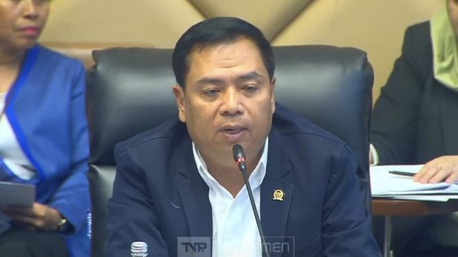 Arsip, Ketua Komisi V DPR RI Lasarus dalam Rapat Kerja Komisi V, Selasa (3/12/2024). (Dok. TVR Parlemen)
