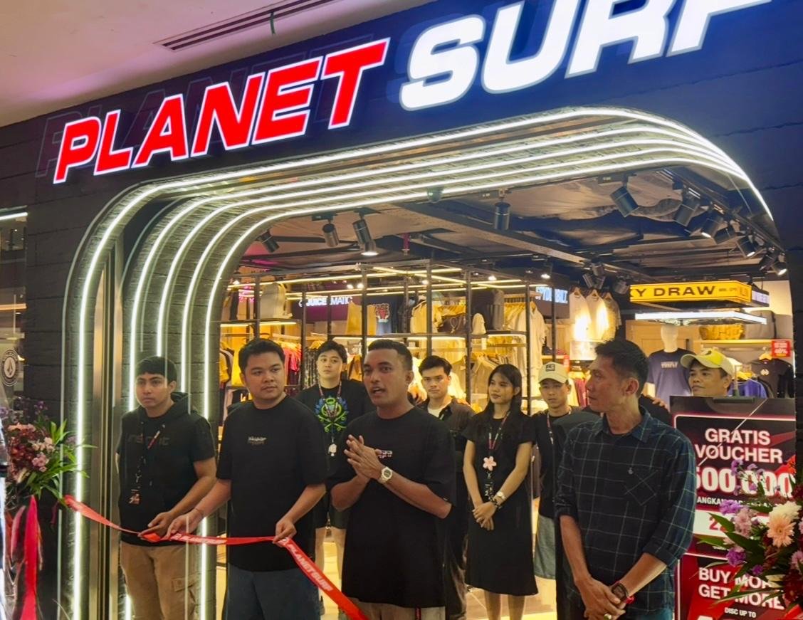 "Re-Opening Planet Surf Pontianak: Diskon 40% di Ayani Megamall"