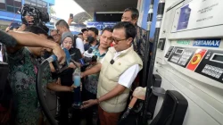 Bambang Haryadi saat Pimpin Komisi XII DPR Lakukan Sidak ke SPBU Pertamina Cibubur untuk Verifikasi Kualitas BBM. (Dok. Ist)