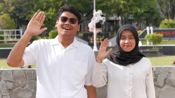 Ketua BEM Undip Aufa Atha Ariq dan Wakil Ketua BEM Undip Khayimas Atha. (Dok. Instagram @pemira Universitas Diponegoro)