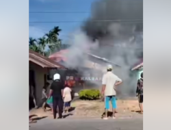 Kebakaran Hebat Hanguskan Satu Rumah Tinggal di Jalan Sungai Keran, Bengkayang