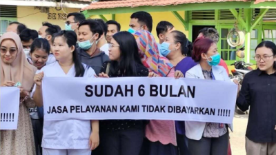 Sejumlah tenaga kesehatan RSUD M.T. H. Djaman Sanggau melakukan protes terkait keterlambatan pencairan Jaspel yang tertunda sejak Januari 2025. (Dok. Ist)