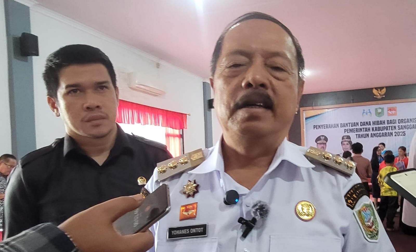 Bupati Sanggau Yohanes Ontot. (Dok. Istimewa)