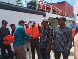 KSOP Sintete dan Dishub Sambas Gelar Sosialisasi Keselamatan Pelayaran untuk Nelayan